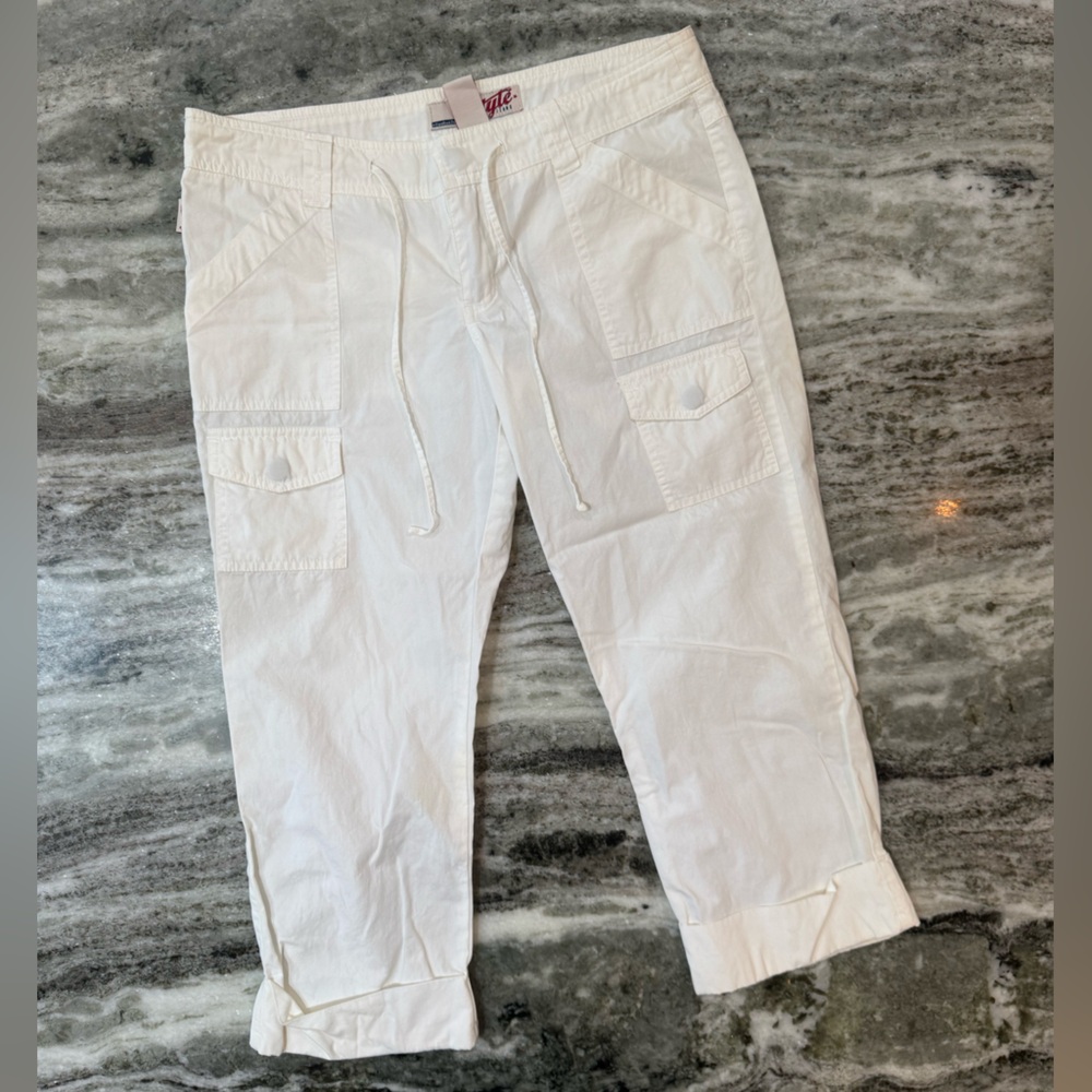 White Cotton Capris Pants Low-Rise